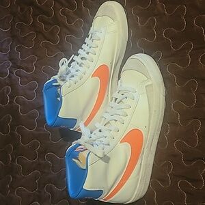 Nike Blazer '77 Mid Sail Total Orange W Size 8.5